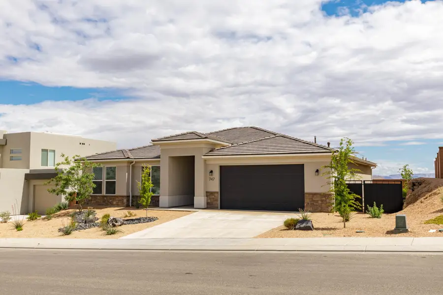 747 Mincio Dr, Saint George, UT 84770 - #2