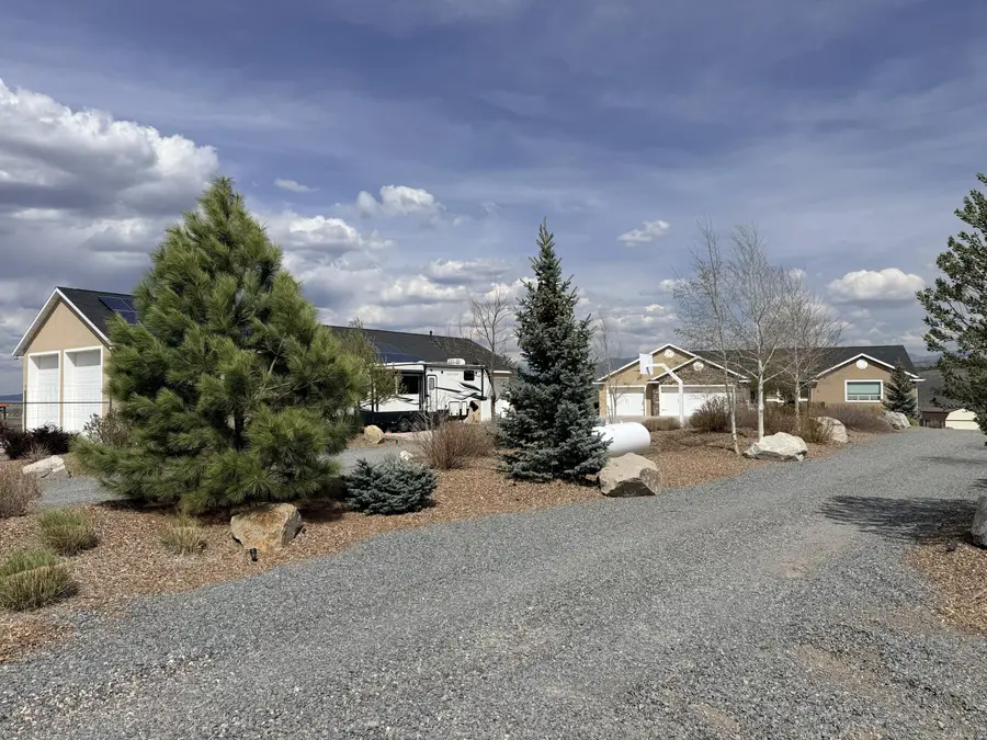 995 S 230, Panguitch, UT 84759 - #3
