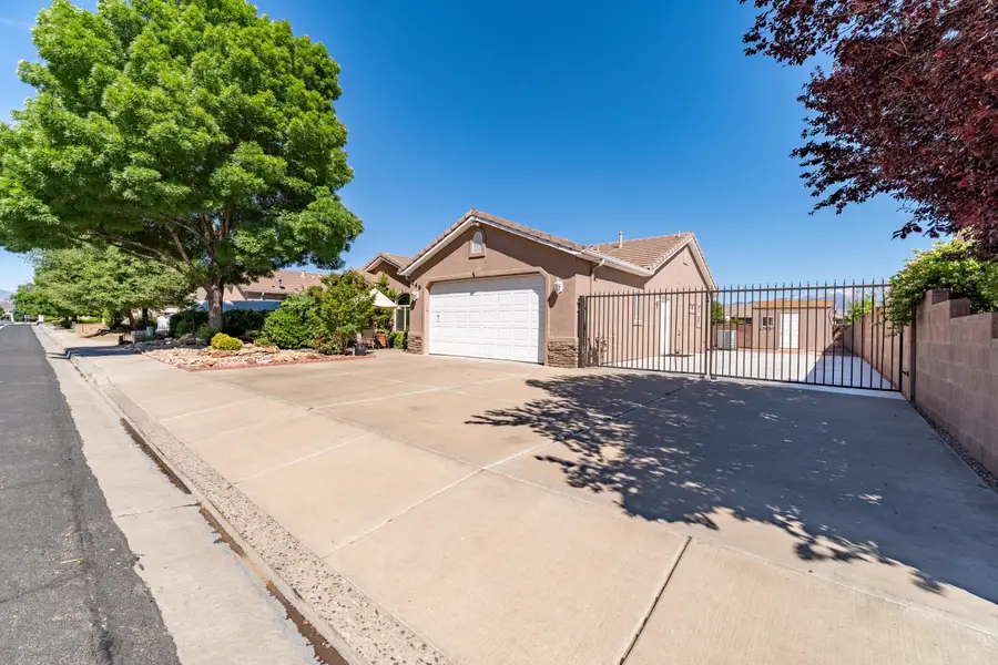 249 E Canterwood Dr, Washington, UT 84780 - #3