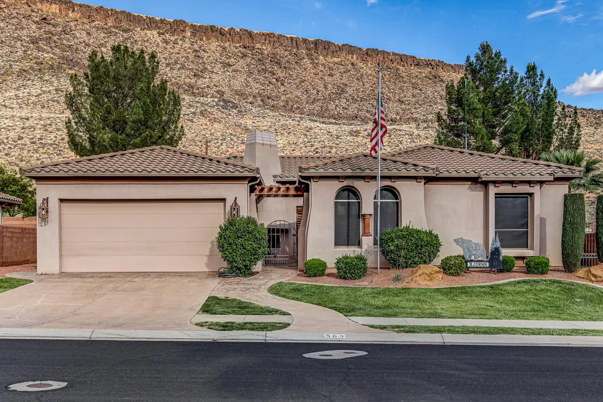 563 S Pine Brook Ln, Saint George, UT 84770 - #1