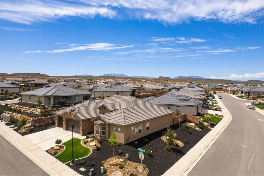 490 S Bracciano Dr, Saint George, UT 84770 - #3