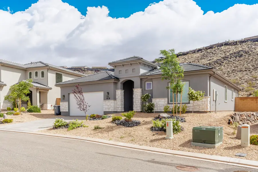 1418 N Rustico Dr, Washington, UT 84780 - #3