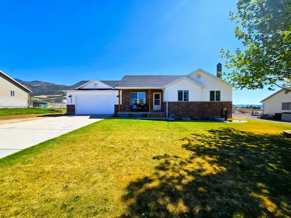 2026 E Saddleback View Dr, Enoch, UT 84721