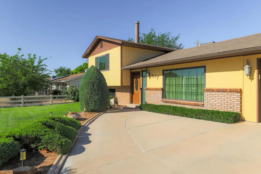 517 N Saguaro Dr, Washington, UT 84780 - #2
