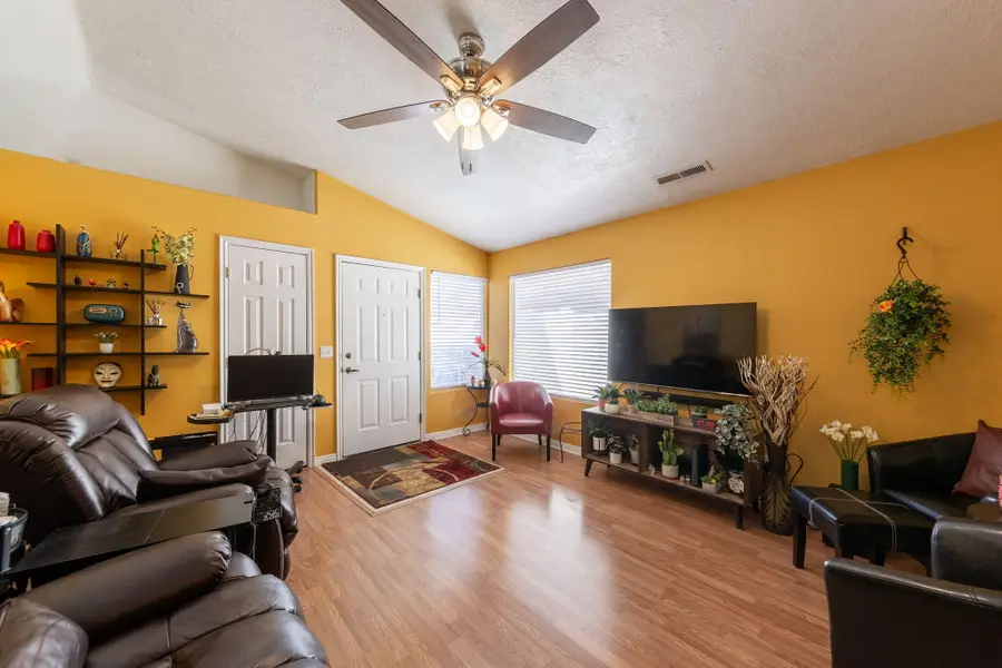 1360 E Telegraph St #6, Washington, UT 84780 - #2