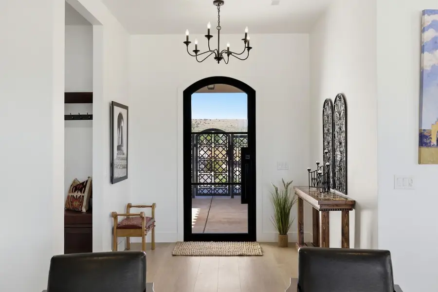 323 W Center St, Toquerville, UT 84774 - #3