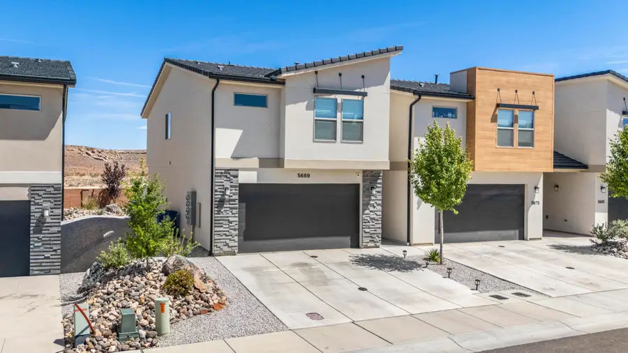 5669 S Duel Ln, Saint George, UT 84790 - #2