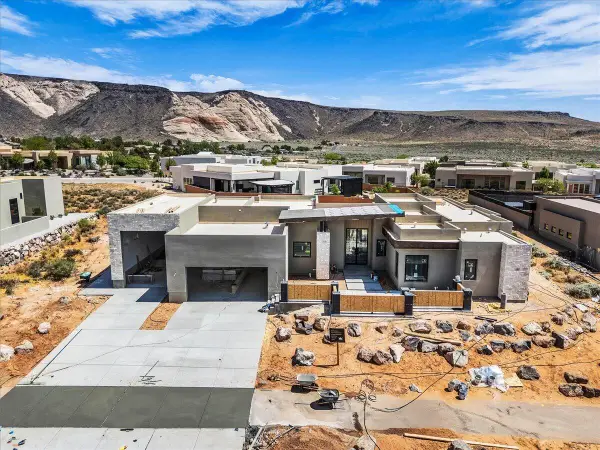 5476 N Johnson Arch Dr, St George, UT 84770