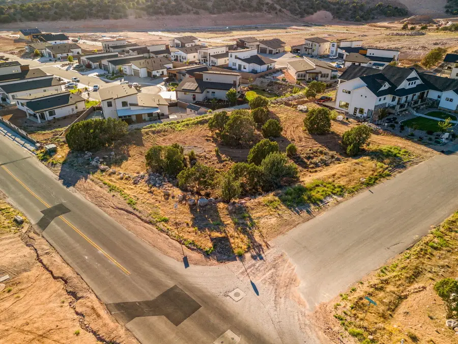 W Estate Dr #1, Cedar City, UT 84720 - #3