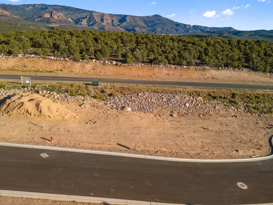 W Estate Dr #4, Cedar City, UT 84720 - #2