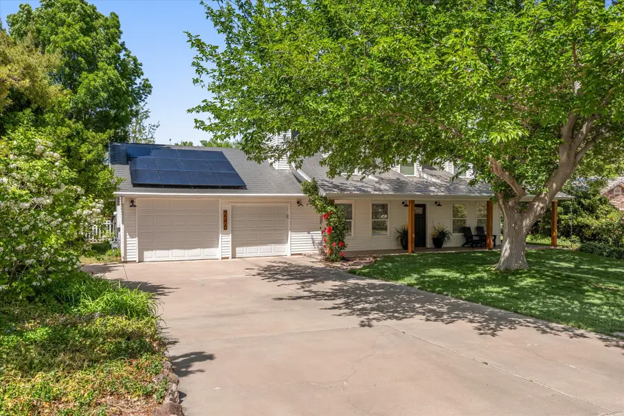 246 W Mountain Charm Rd, Toquerville, UT 84774 - #3