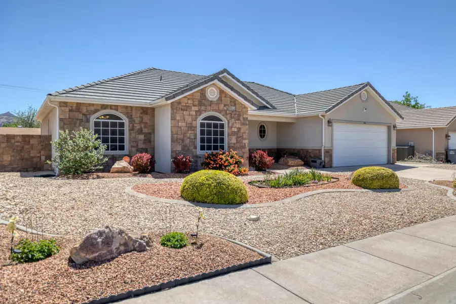 633 W 375 S, Hurricane, UT 84737 - #2