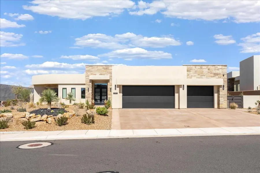 1392 W Canyon Tree Dr, Saint George, UT 84770 - #2