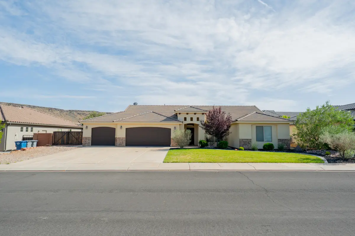 3425 W 2650, Hurricane, UT 84737 - #1