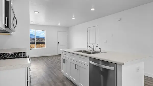 1583 S Fins Rd #4179, Washington, UT 84780