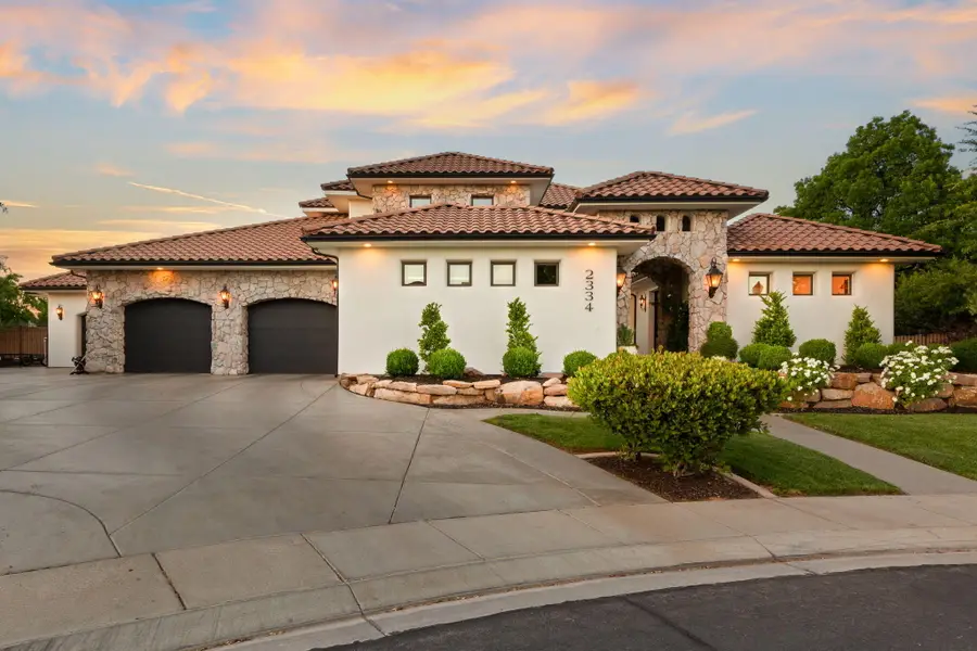 2334 Leda Ln, Santa Clara, UT 84765 - #3