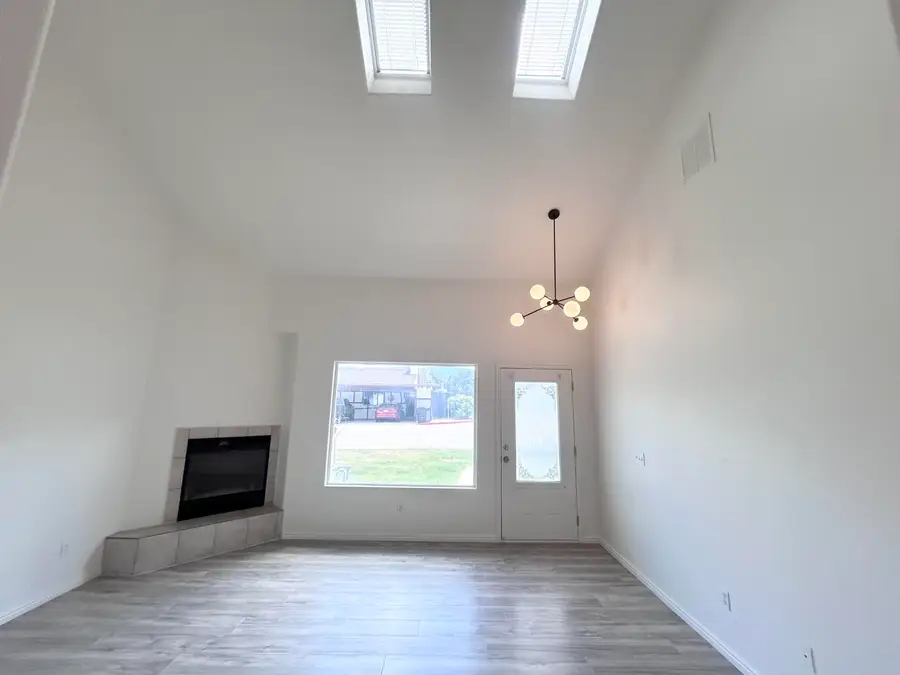 998 3 Fountains Dr, Cedar City, UT 84720 - #2