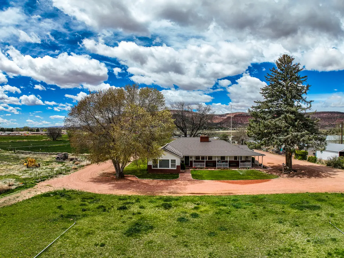 818 S Hwy 89a, Kanab, UT 84741 - #1