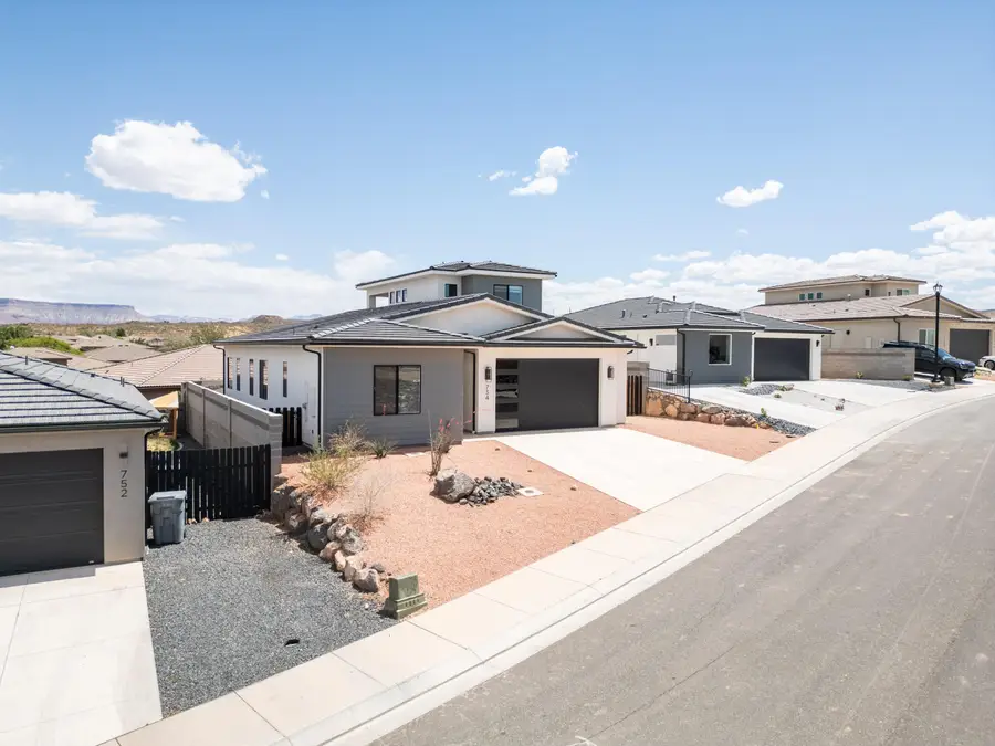 734 N 3025, Hurricane, UT 84737 - #2