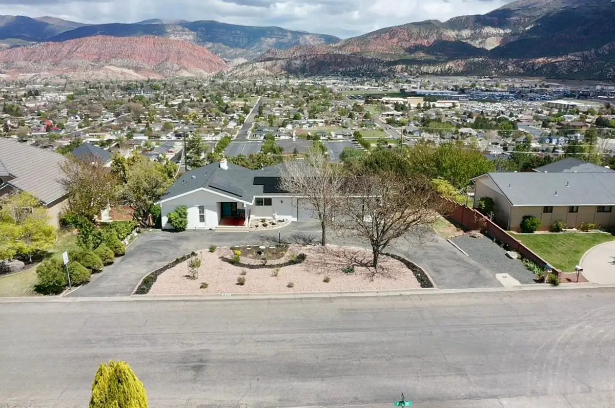 539 S Ridge Rd, Cedar City, UT 84720 - #1