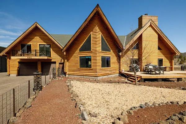 680 W Arrowhead Dr, Panguitch, UT 84759