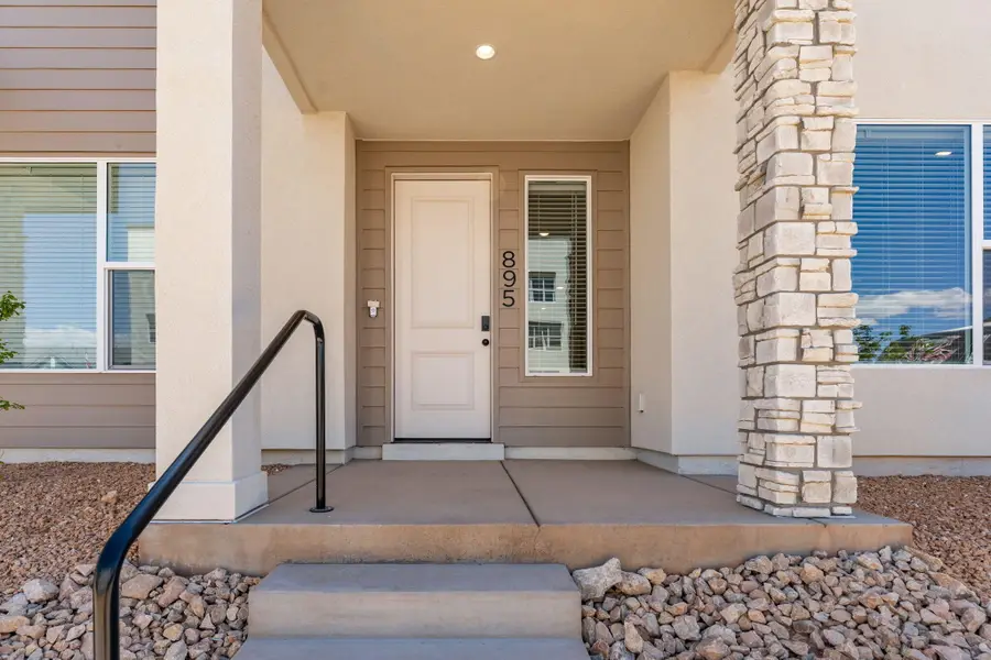 895 W Boxthorn Dr, Saint George, UT 84790 - #3