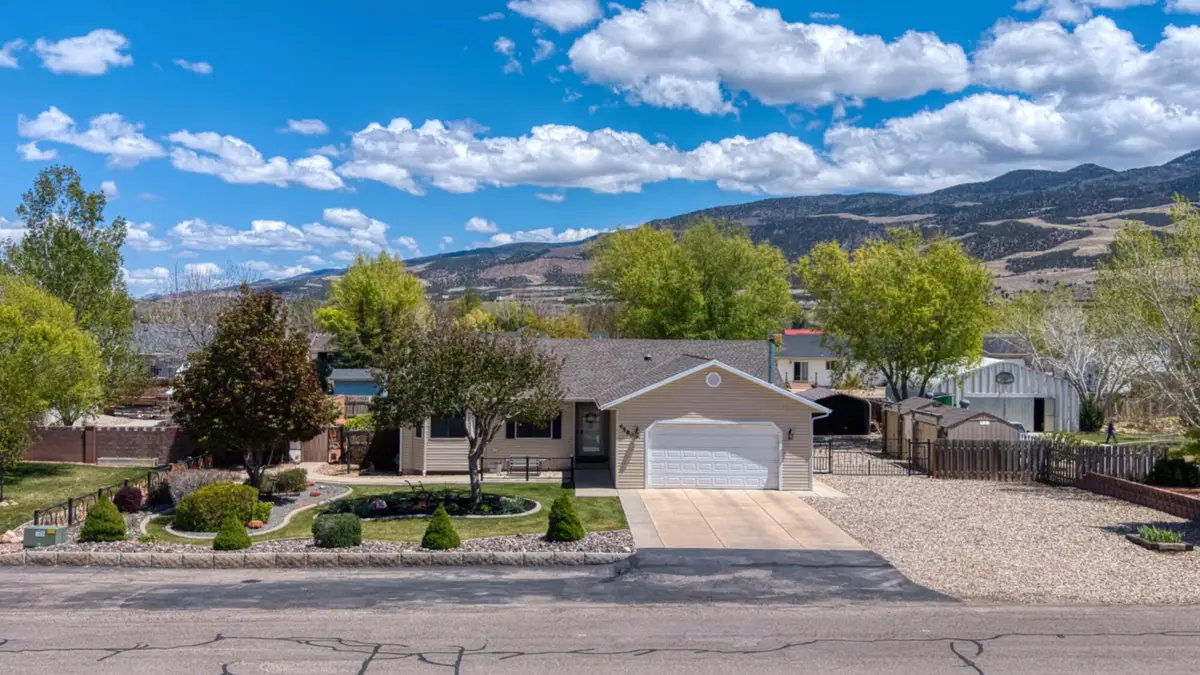 4580 N Half Mile Rd, Enoch, UT 84721 - #1