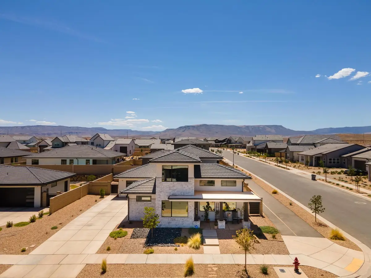 755 W Juniper Hill Dr, Saint George, UT 84790 - #1