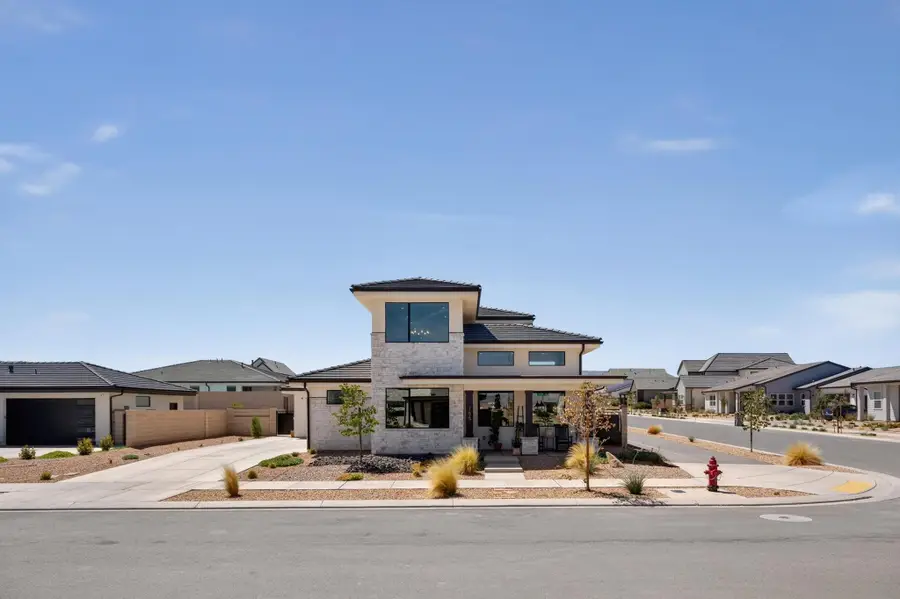 755 W Juniper Hill Dr, Saint George, UT 84790 - #2