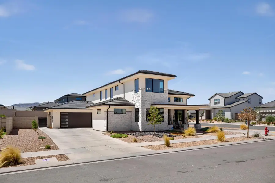 755 W Juniper Hill Dr, Saint George, UT 84790 - #3