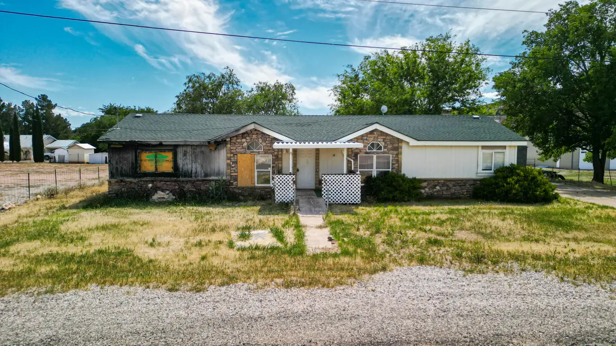 35 W Pecan Ln, Leeds, UT 84746 - #1