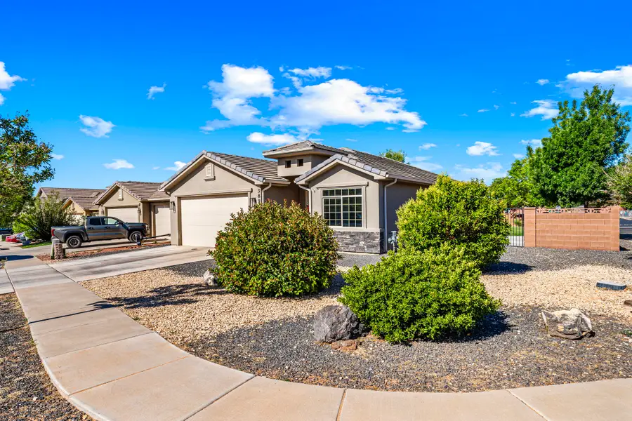 389 N 815, Hurricane, UT 84737 - #2