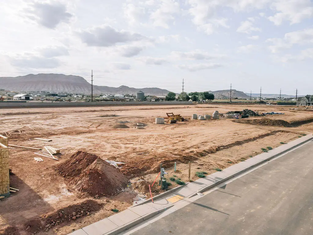 3257 S 465, Washington, UT 84780 - #1