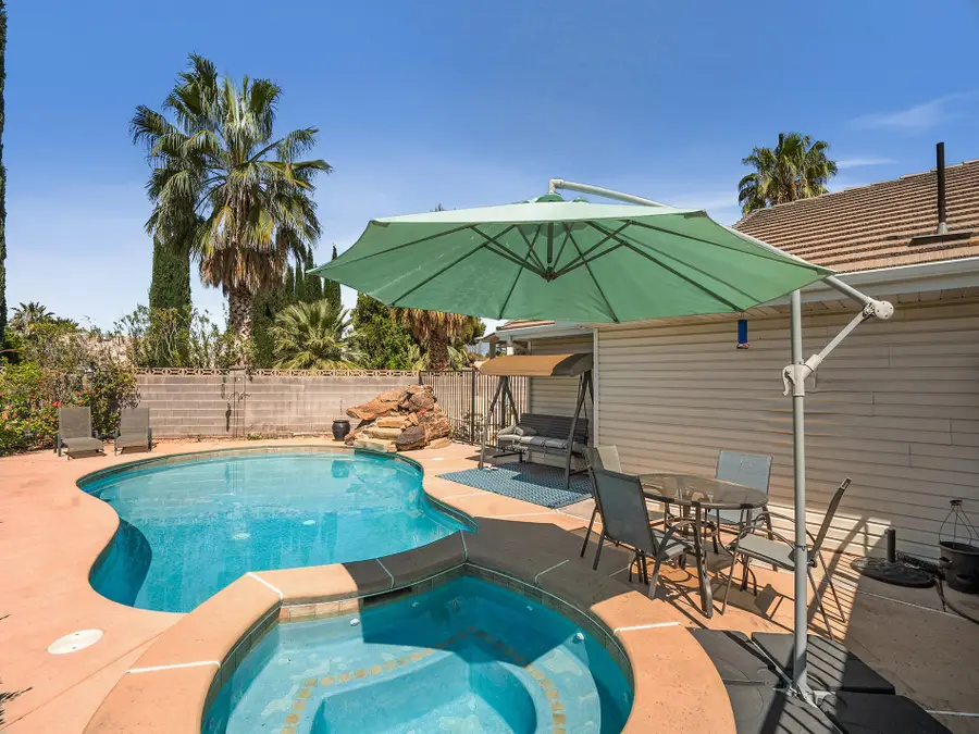 754 Cherry Cir, Washington, UT 84780 - #3