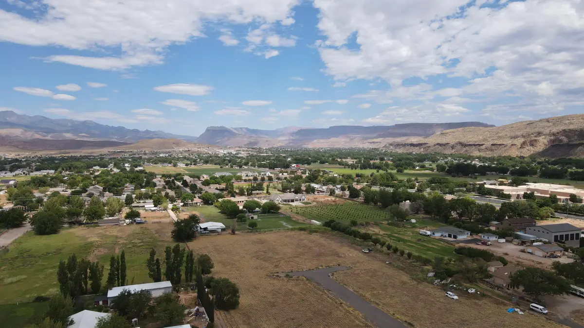 970 W 2060, Hurricane, UT 84737 - #1