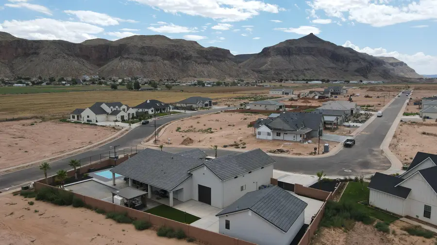 980 W 2060, Hurricane, UT 84737 - #2