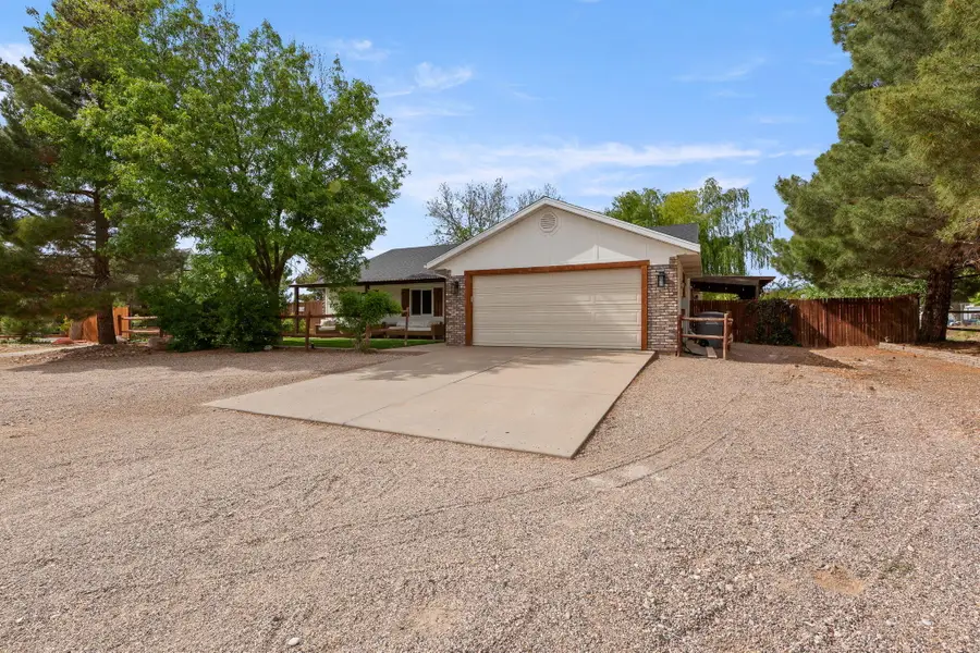 1470 W Jade Dr, Saint George, UT 84770 - #3