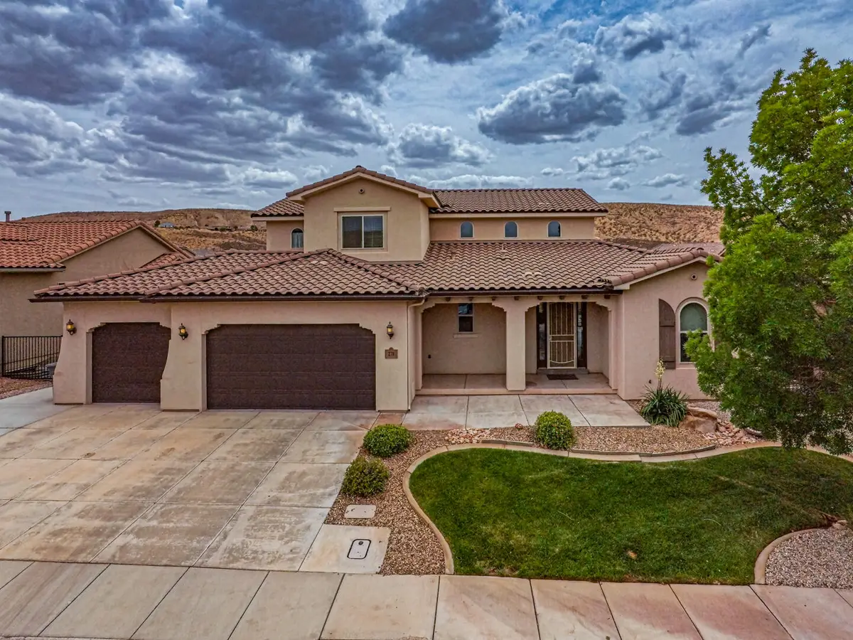 278 E Calgary Dr, Saint George, UT 84790 - #1