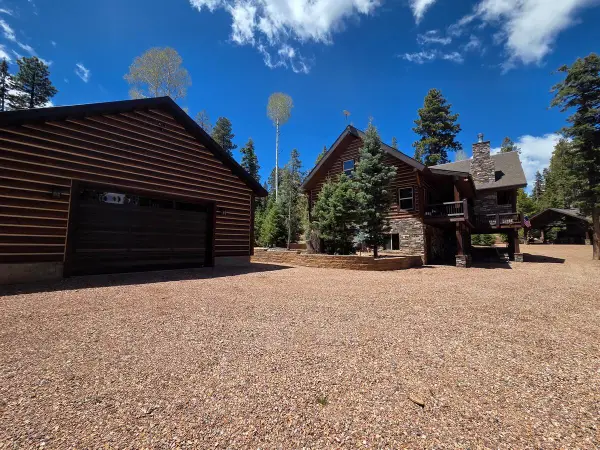 3105 N Colt Rd, Duck Creek, UT 84762