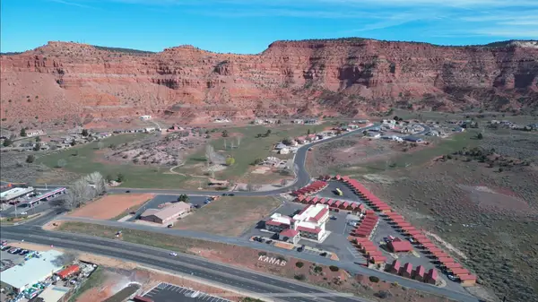 755 Fairway Dr, Kanab, UT 84741