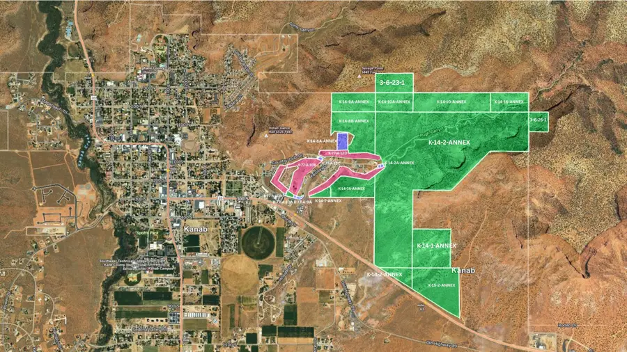 755 Fairway Dr, Kanab, UT 84741 - #2
