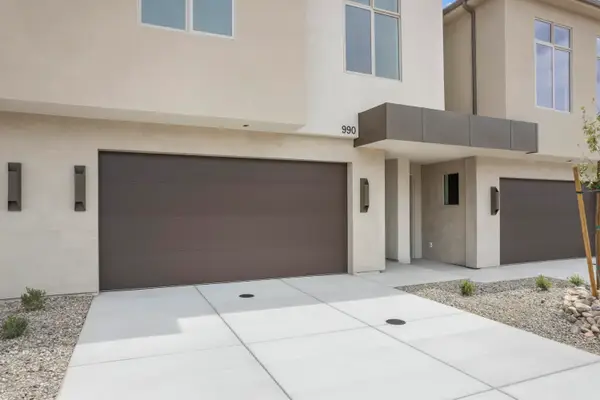 1002 N Manen, Washington, UT 84780