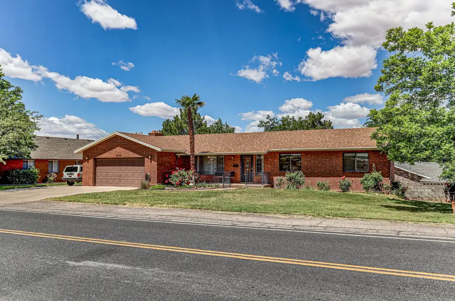 1045 E Fort Pierce Dr, Saint George, UT 84790 - #2