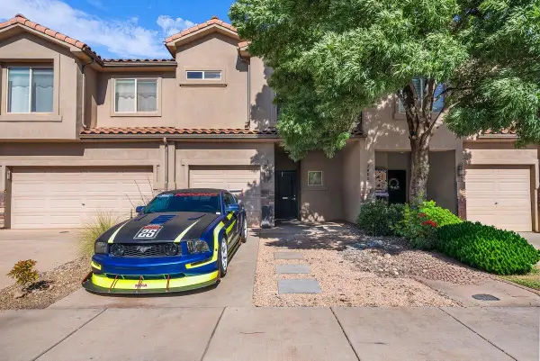 2480 Manzoni Rd, Santa Clara, UT 84765