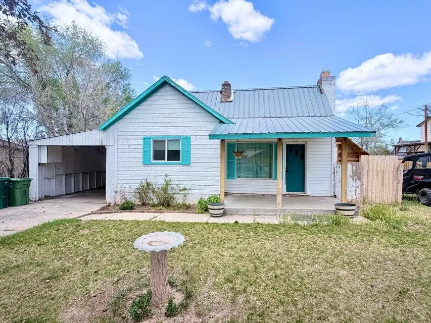 140 W 300, Parowan, UT 84761 - #2