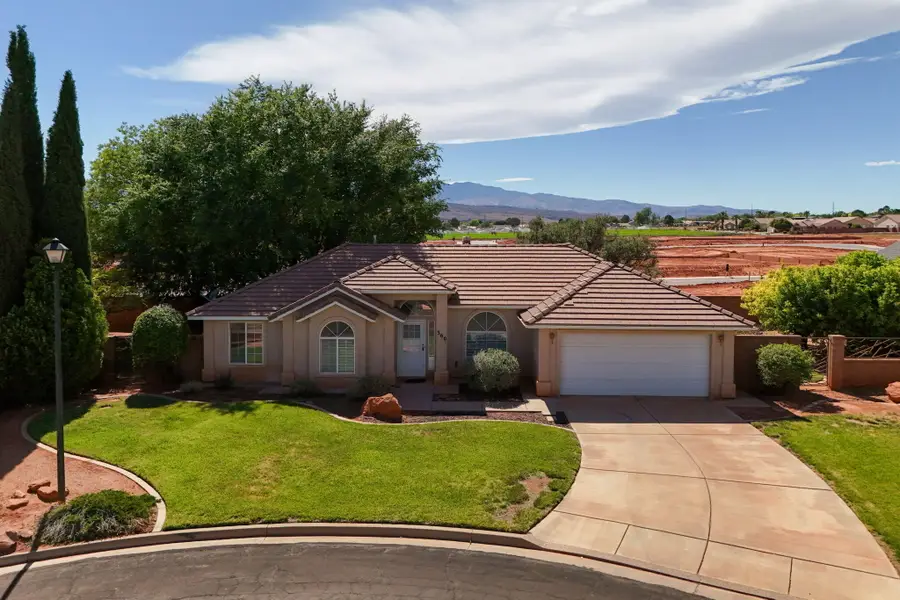 360 S Xavier Dr, Ivins, UT 84738 - #3