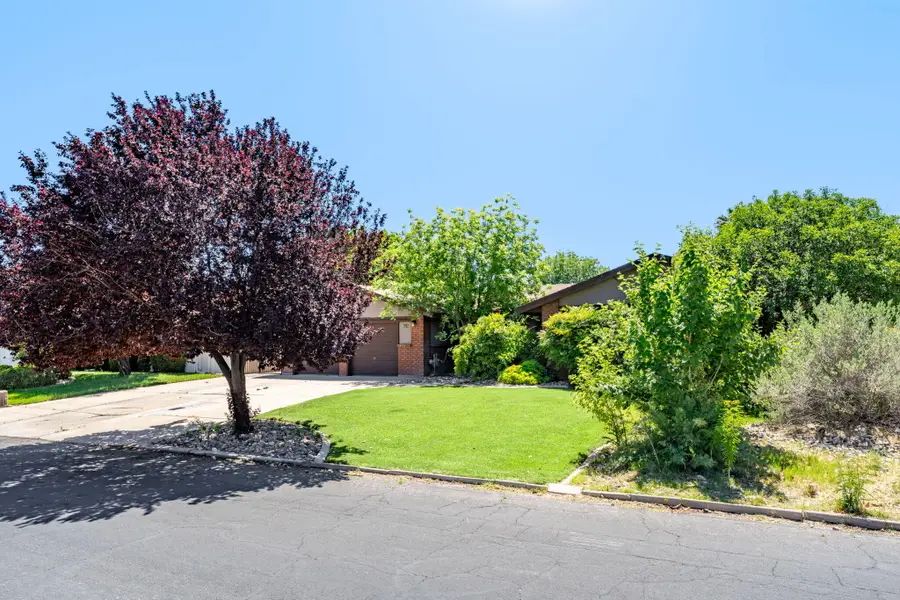890 Larkspur Rd, Saint George, UT 84790 - #2