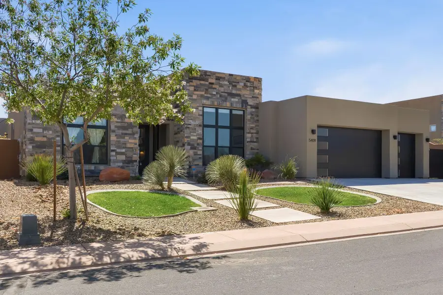 5409 W Copper Cliffs Way, Hurricane, UT 84737 - #2