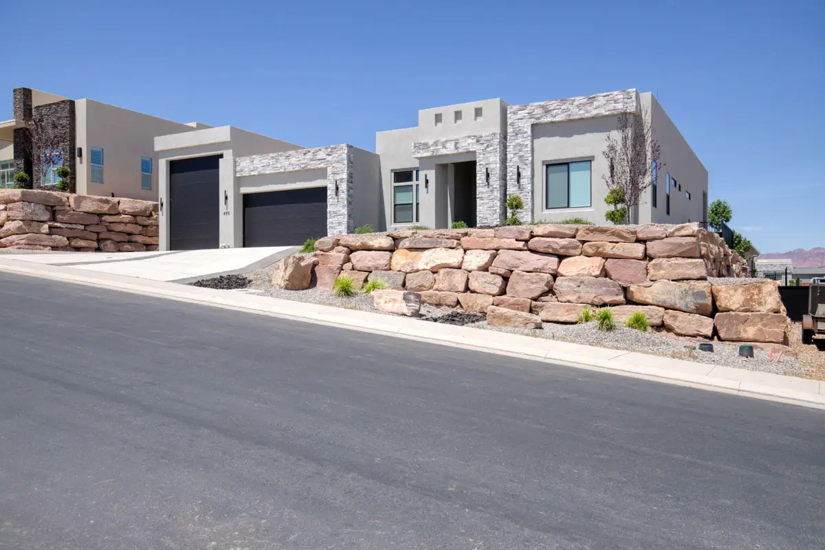 490 S Appian Way, Washington, UT 84780 - #1