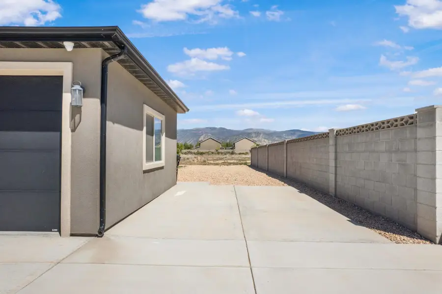 1742 N 3175, Cedar City, UT 84721 - #2